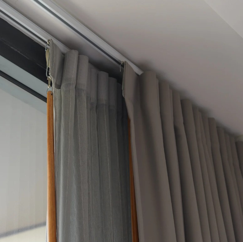 Smart Curtains الستائر الذكية