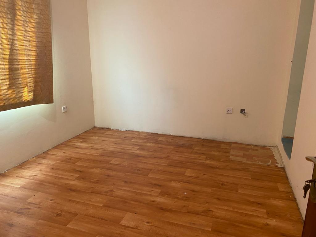 EXICUTIVE BACHELER ROOM