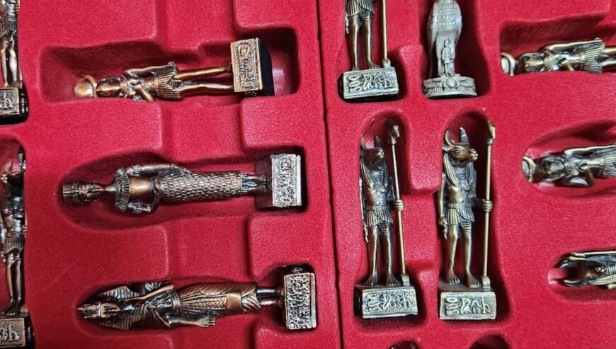 PHARONIC CHESS . Collectible