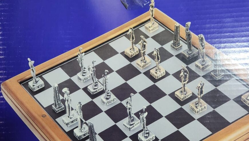 PHARONIC CHESS . Collectible