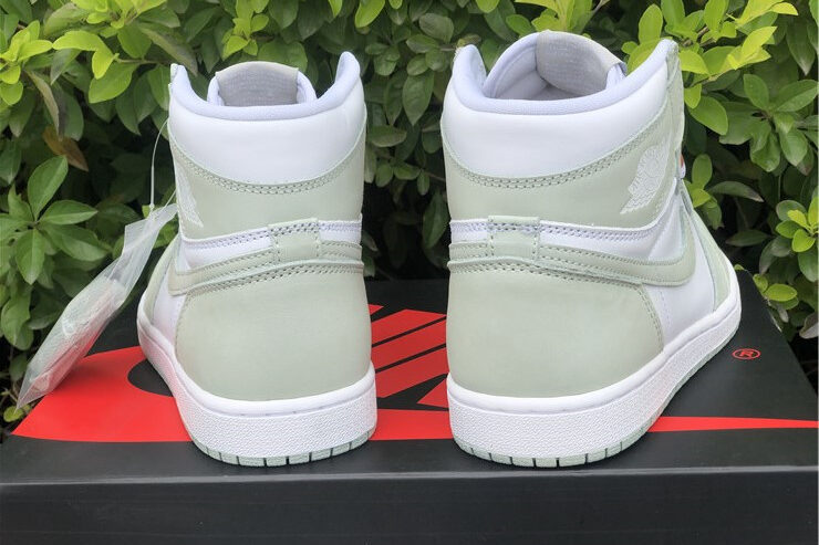 Air Jordans 1 High OG WMNS “Seafoam”