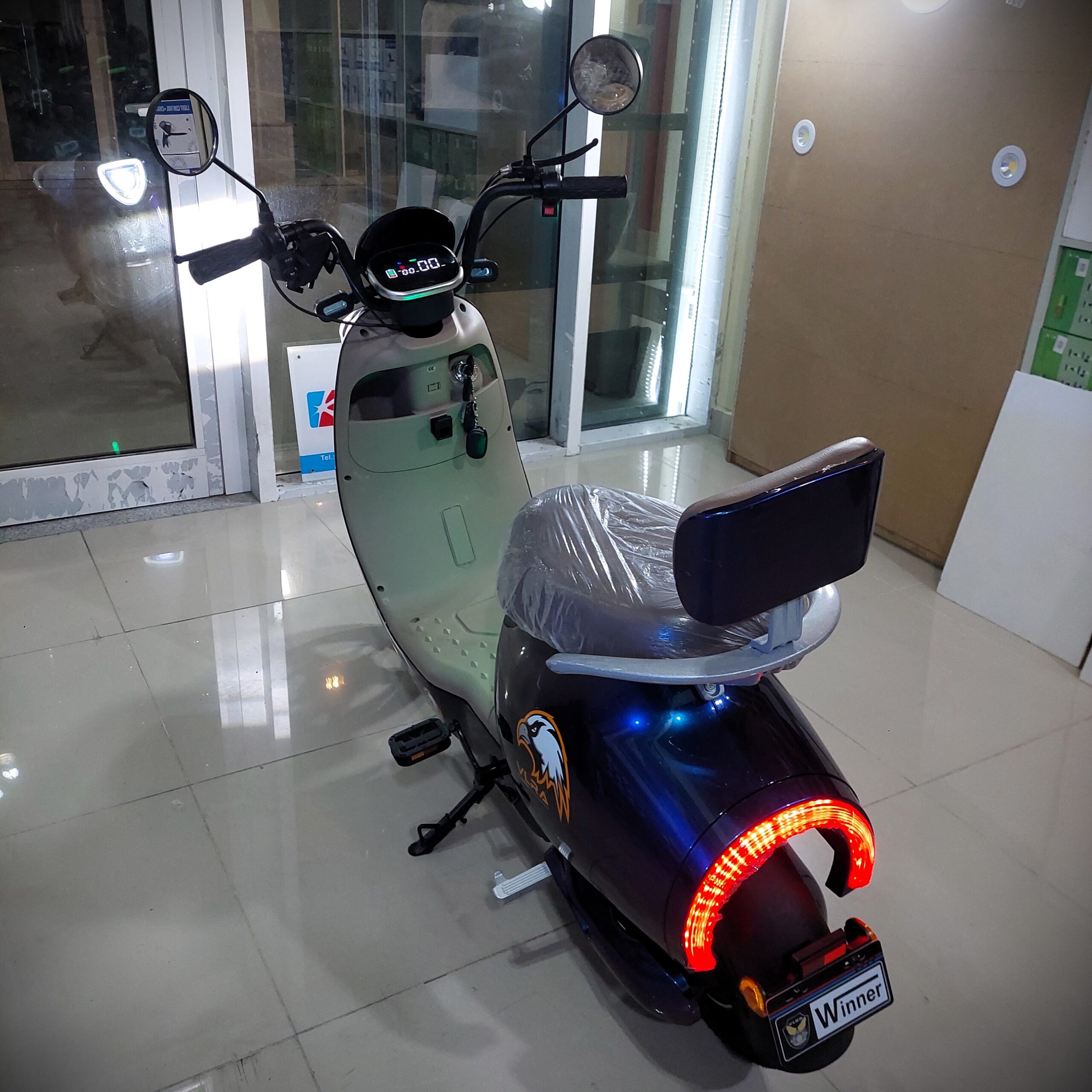 Electric bike Vlra Q8 دراجة كهربائية