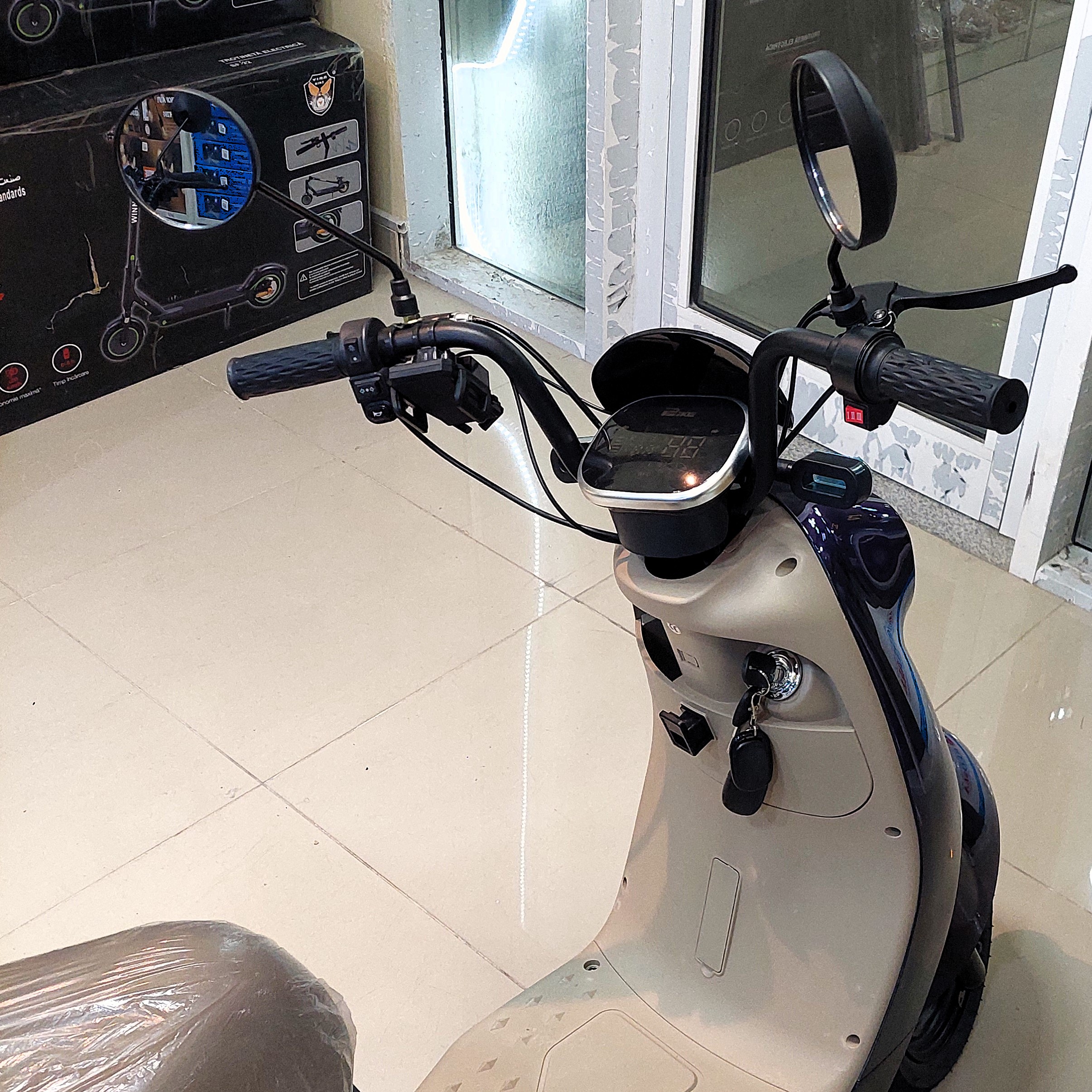 Electric bike Vlra Q8 دراجة كهربائية