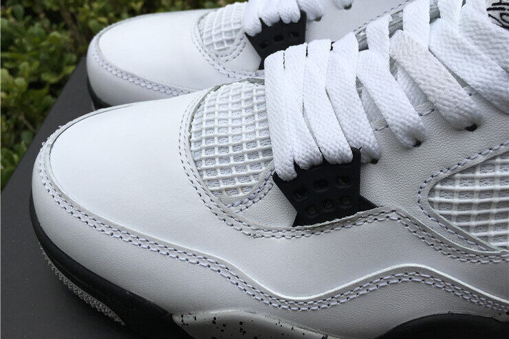 Air Jordan 4 “White Cement”