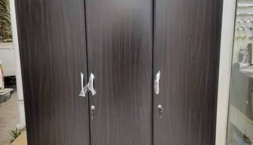 Cabinet wardrobe coppered available