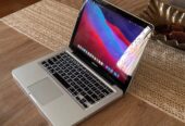 Macbook Pro 2012 (URGENT SALE)