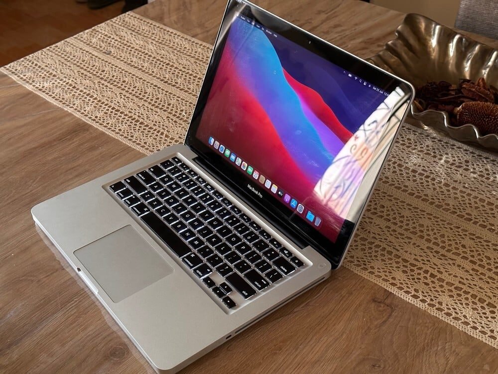 Macbook Pro 2012 (URGENT SALE)