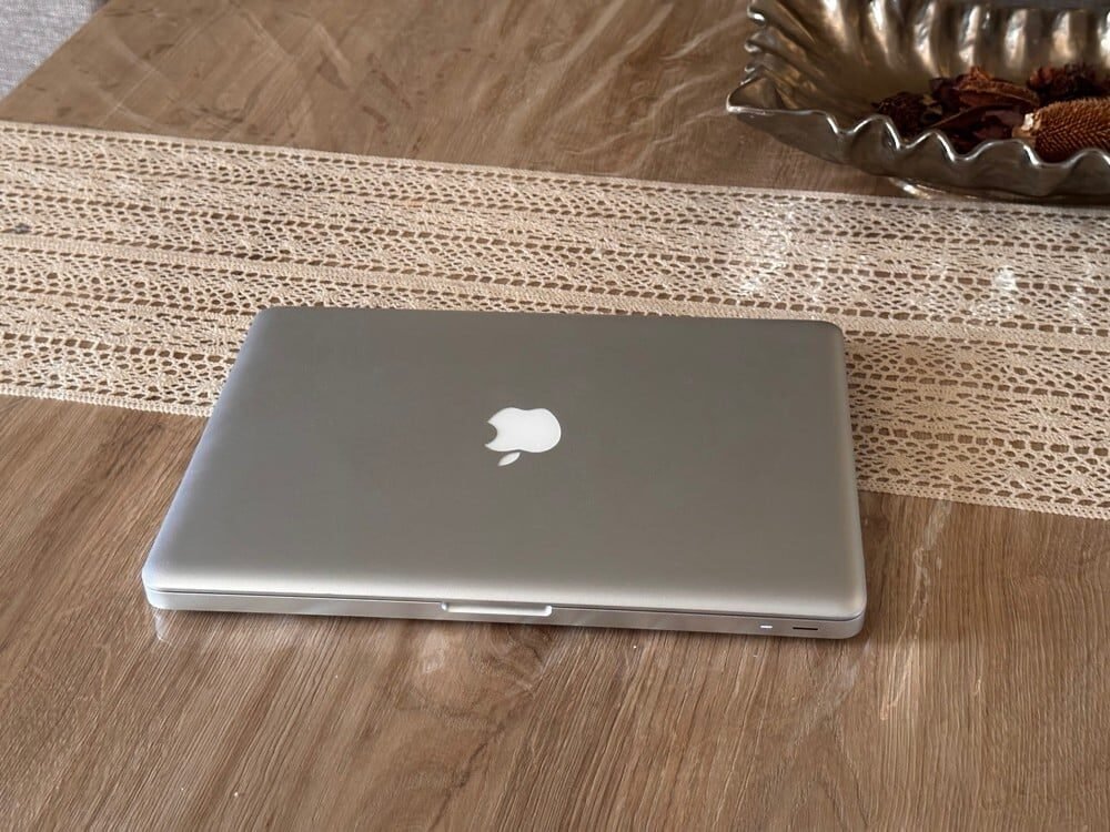 Macbook Pro 2012 (URGENT SALE)