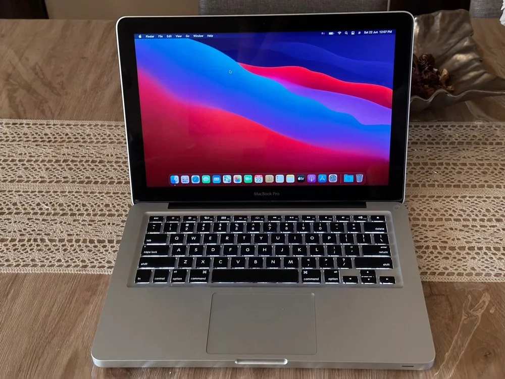 Macbook Pro 2012 (URGENT SALE)