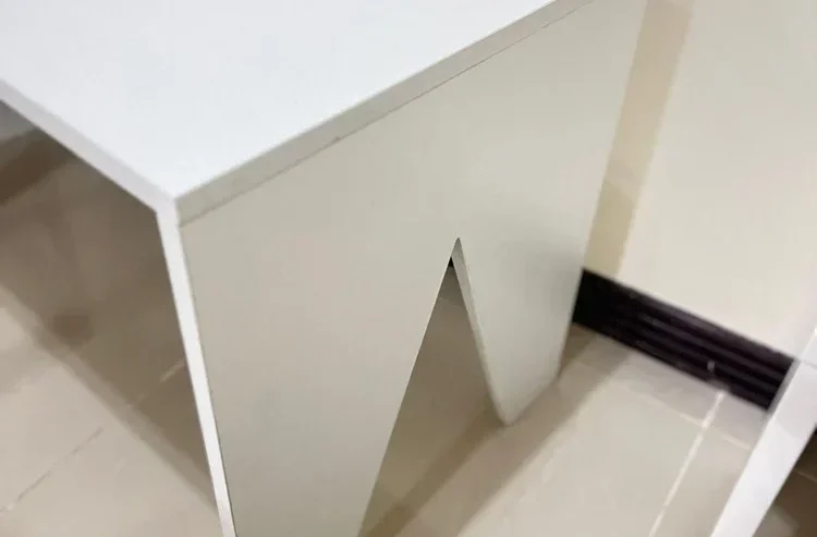 3 tables (1 big 2 small)