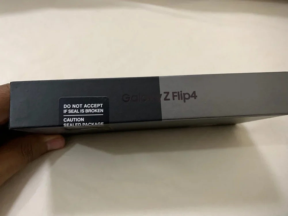 Samsung Galaxy Z Flip 4