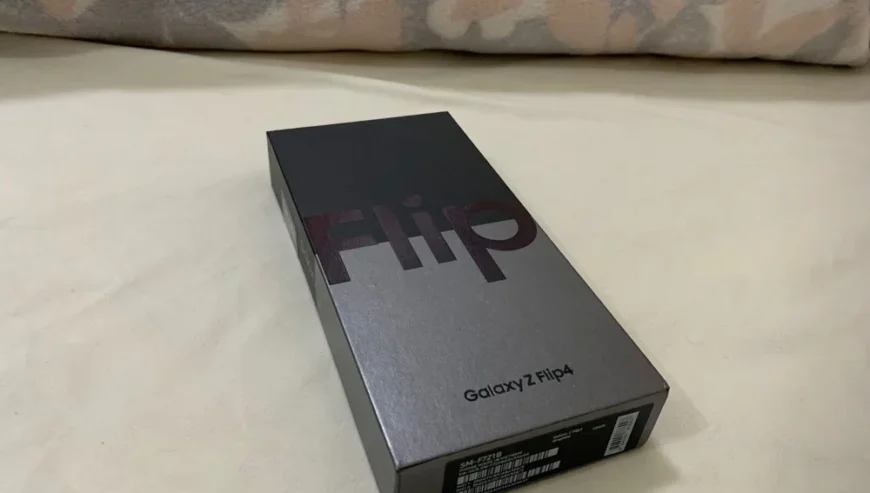 Samsung Galaxy Z Flip 4