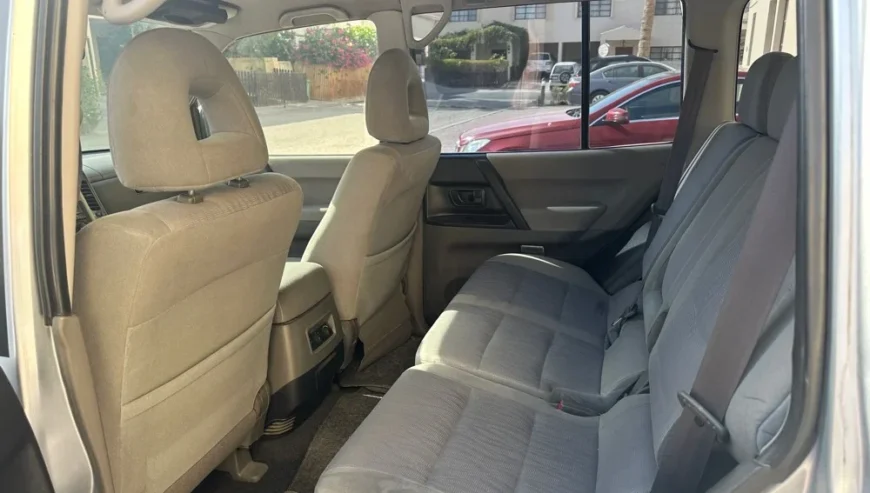 Mitsubishi Pajero GLS