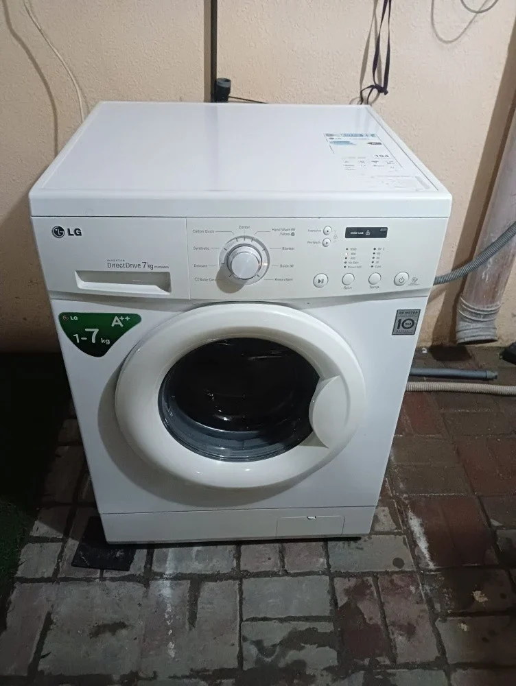 LG 7kg Front Load Washing Machine
