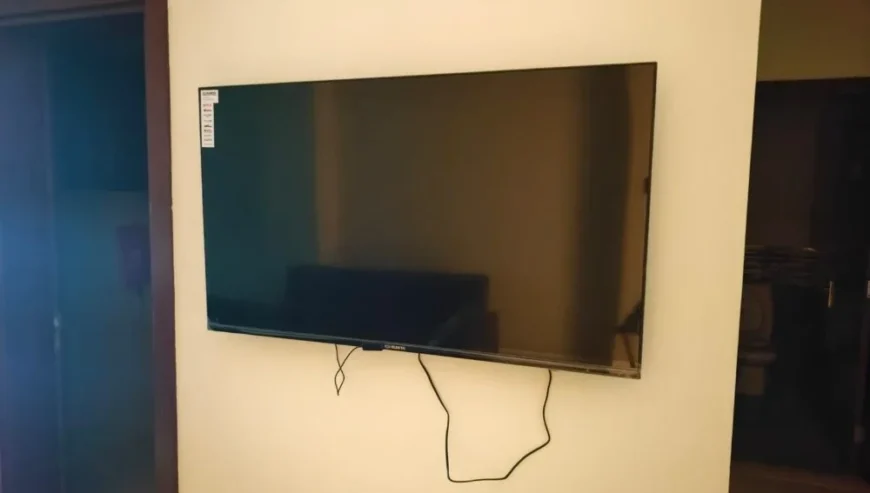 ELEKTA 4K 55-Inch TV For Sale