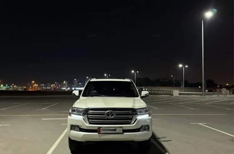 Toyota Land Cruiser GXR 2009 – Excellent Condition