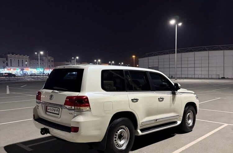 Toyota Land Cruiser GXR 2009 – Excellent Condition