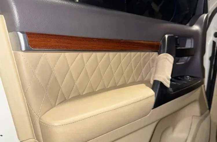 Toyota Land Cruiser GXR 2009 – Excellent Condition