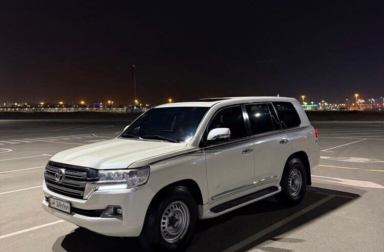 Toyota Land Cruiser GXR 2009 – Excellent Condition