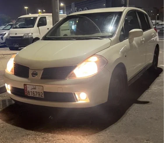 Nissan tida