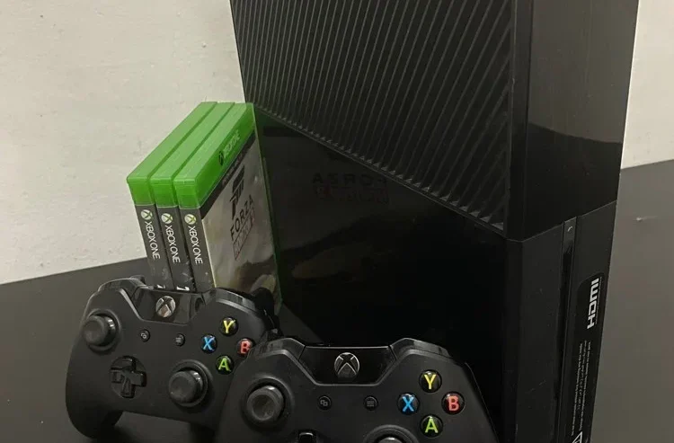 Xbox One Console with Active Warranty For Sale