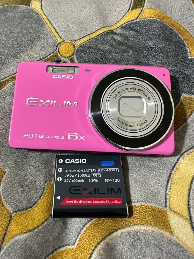 Casio Exilim 20MP Camera For Sale