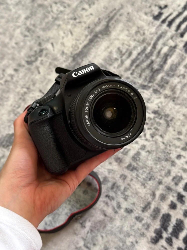 Canon EOS 2000D With 18-55mm Lens