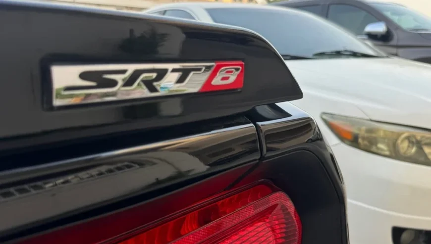 Dodge Challenger SRT8