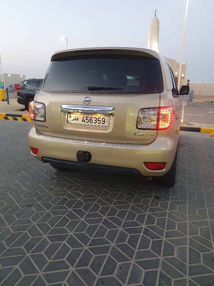 Nissan Patrol 2010 V8 400