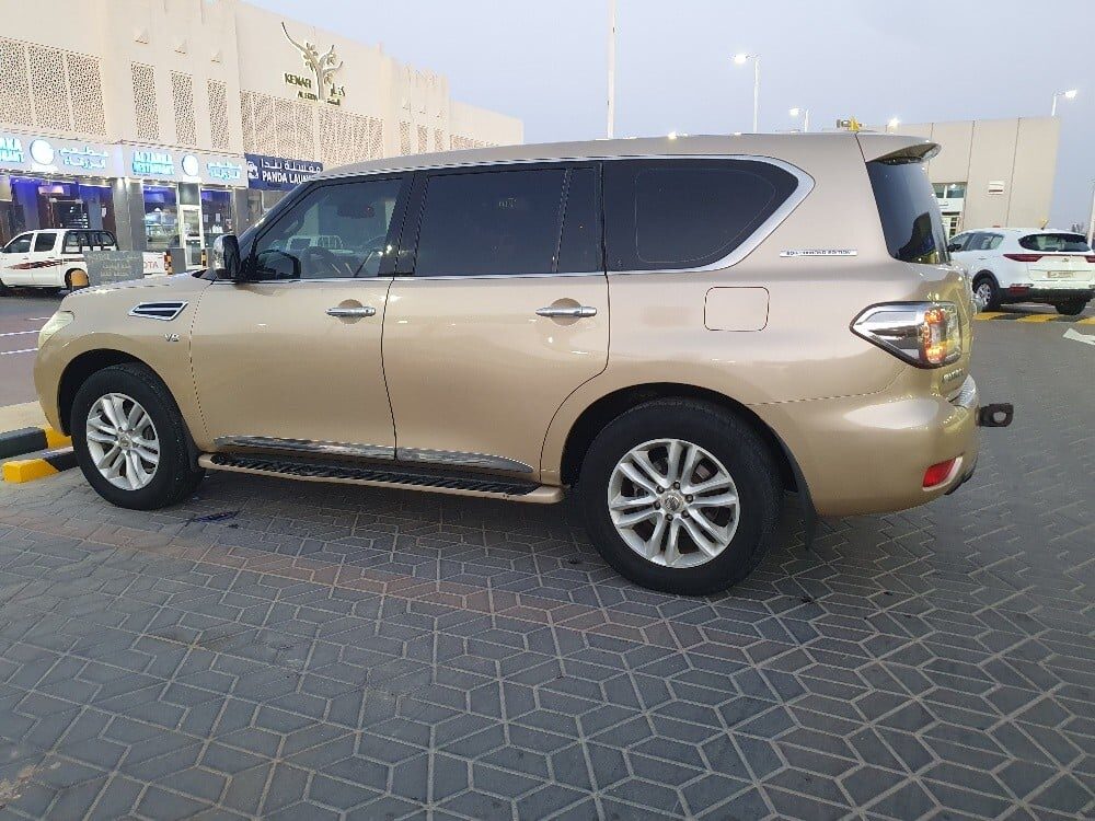 Nissan Patrol 2010 V8 400