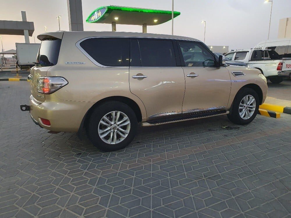Nissan Patrol 2010 V8 400