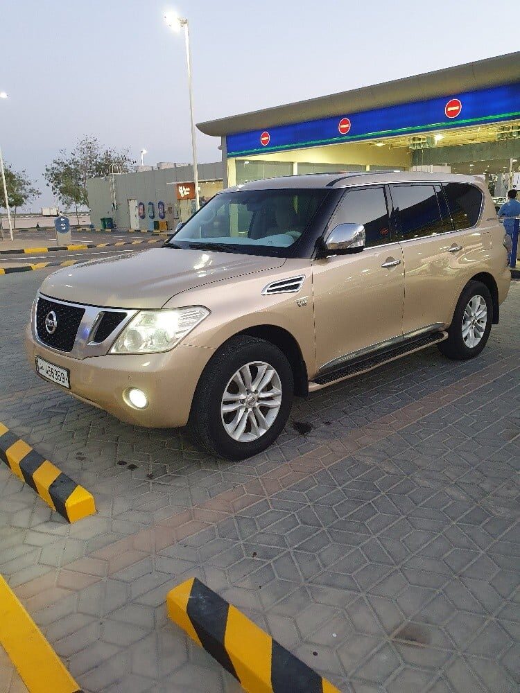 Nissan Patrol 2010 V8 400