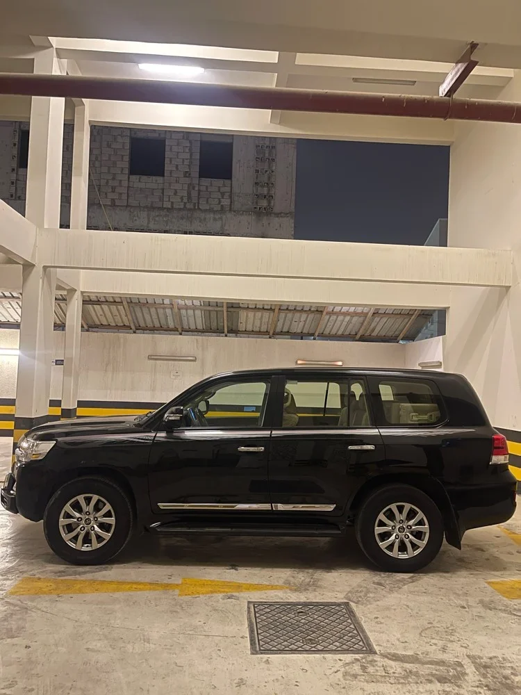 Toyota Land Cruiser GXR – Grand Touring 2019