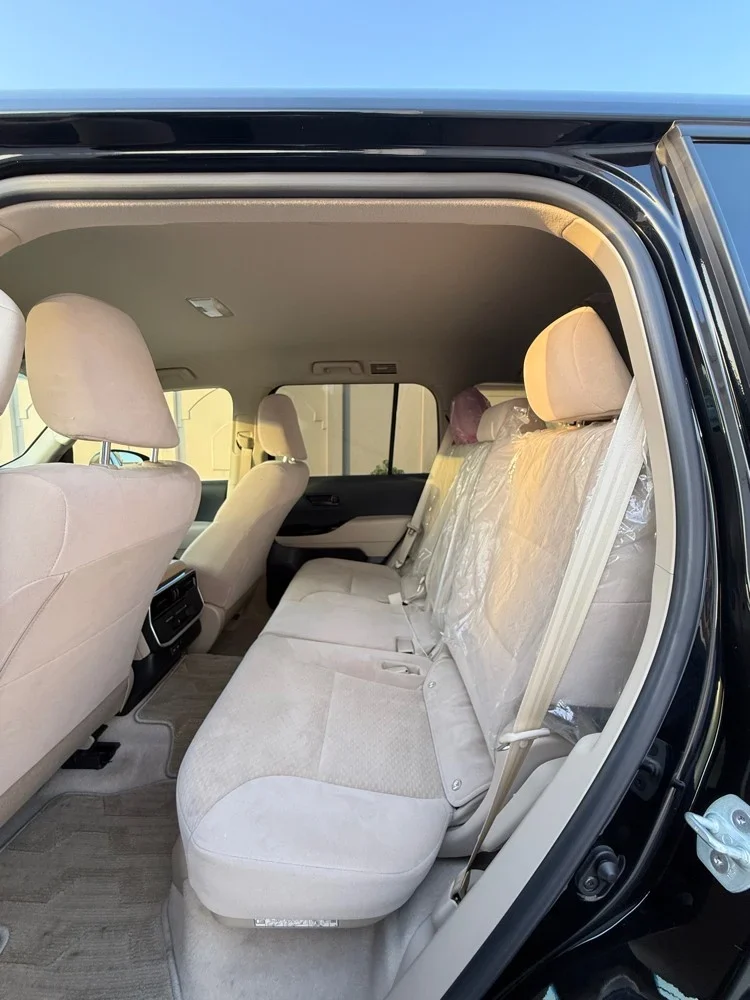 Toyota Land Cruiser GX 2024