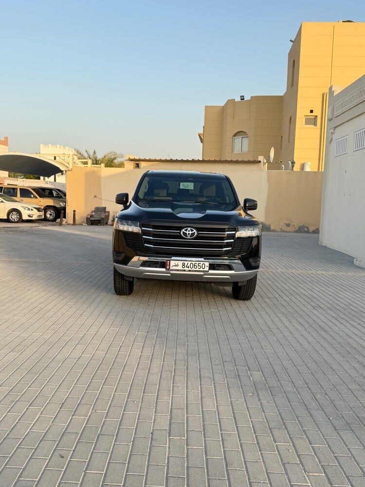 Toyota Land Cruiser GX 2024
