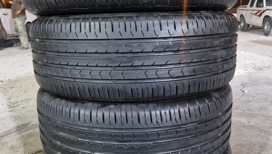 225/60/17 Continental tyre