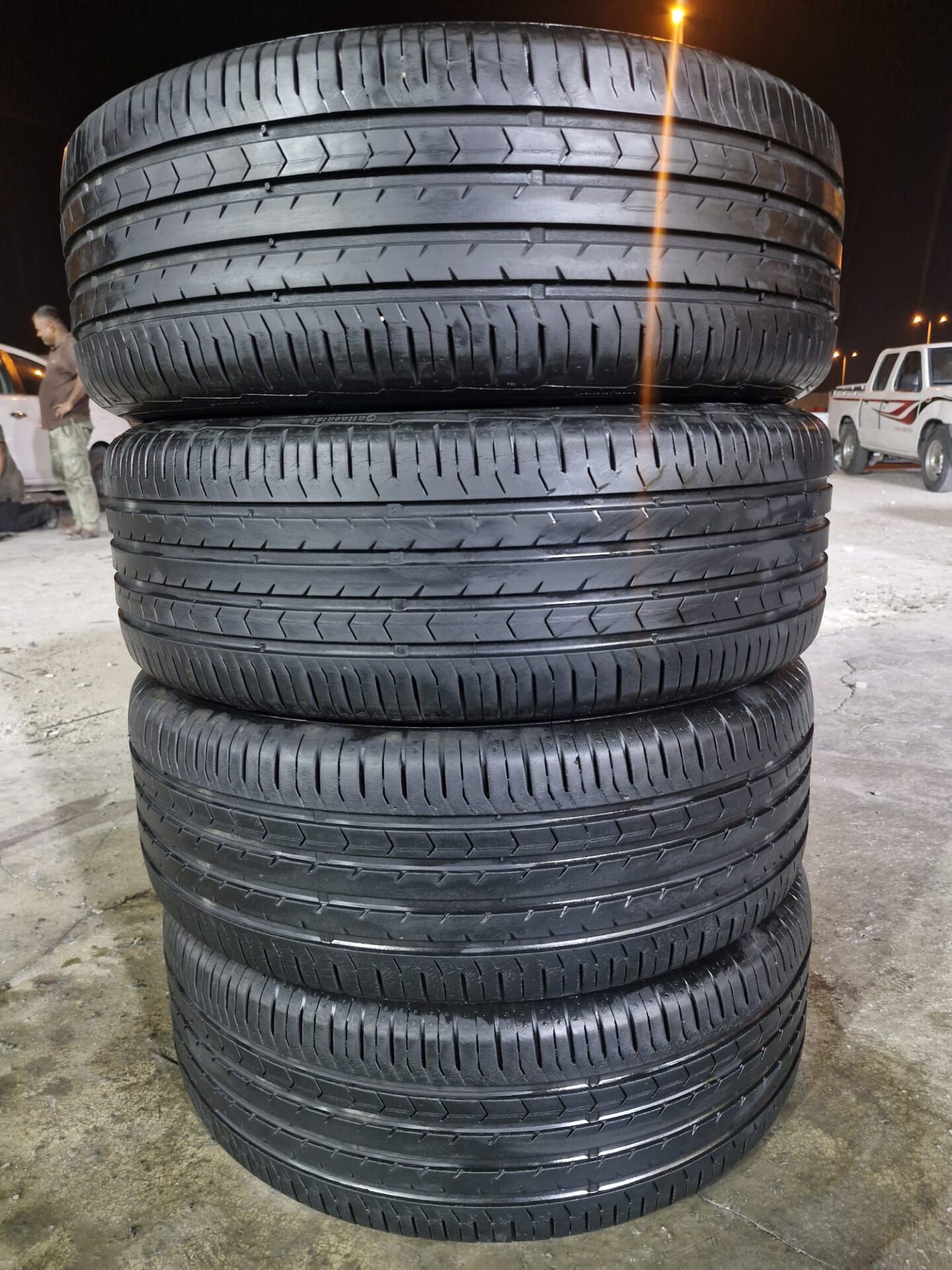 225/60/17 Continental tyre