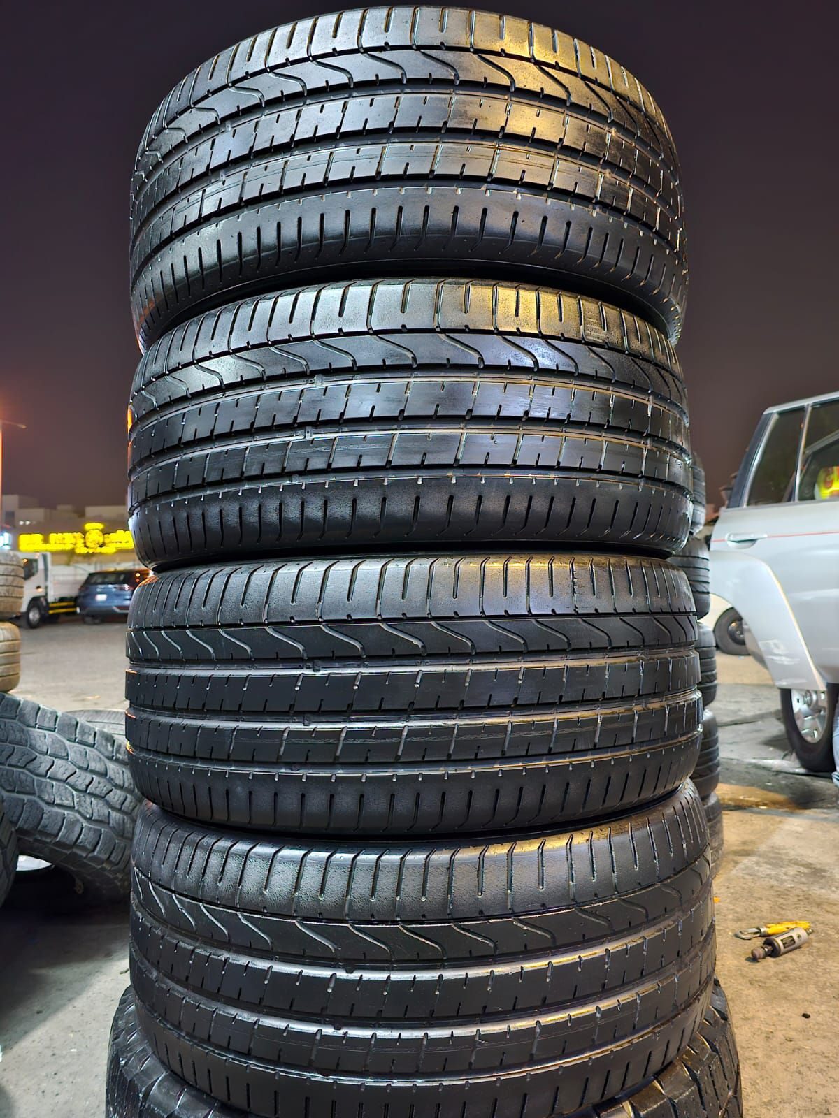 275-40-22,,,pirelli brand