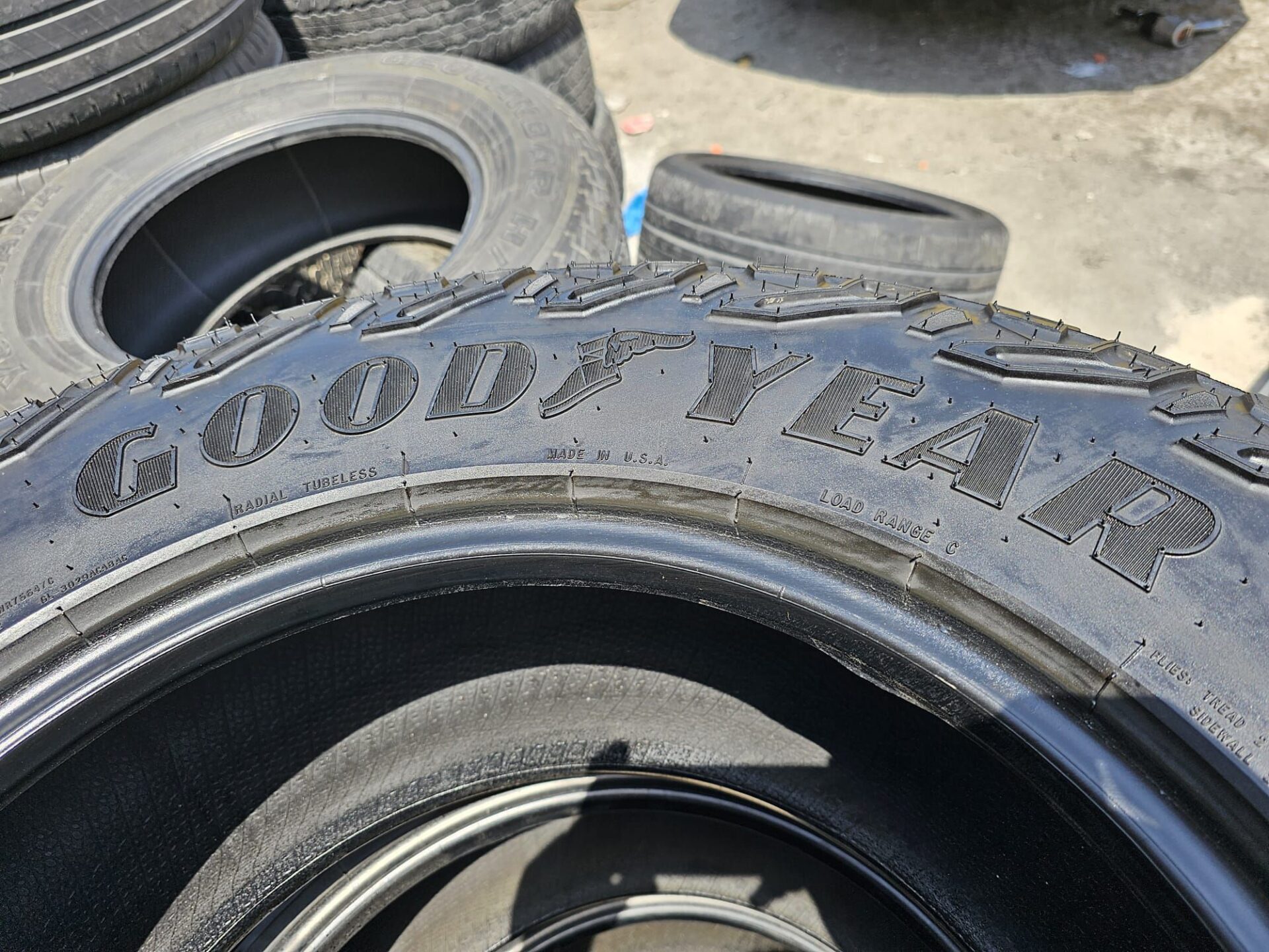 325-65-18 – Goodyear Tyre Brand