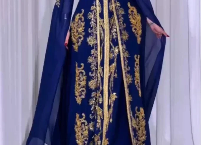 Elegant Dress for Sale, Stunning Design, (NEW)