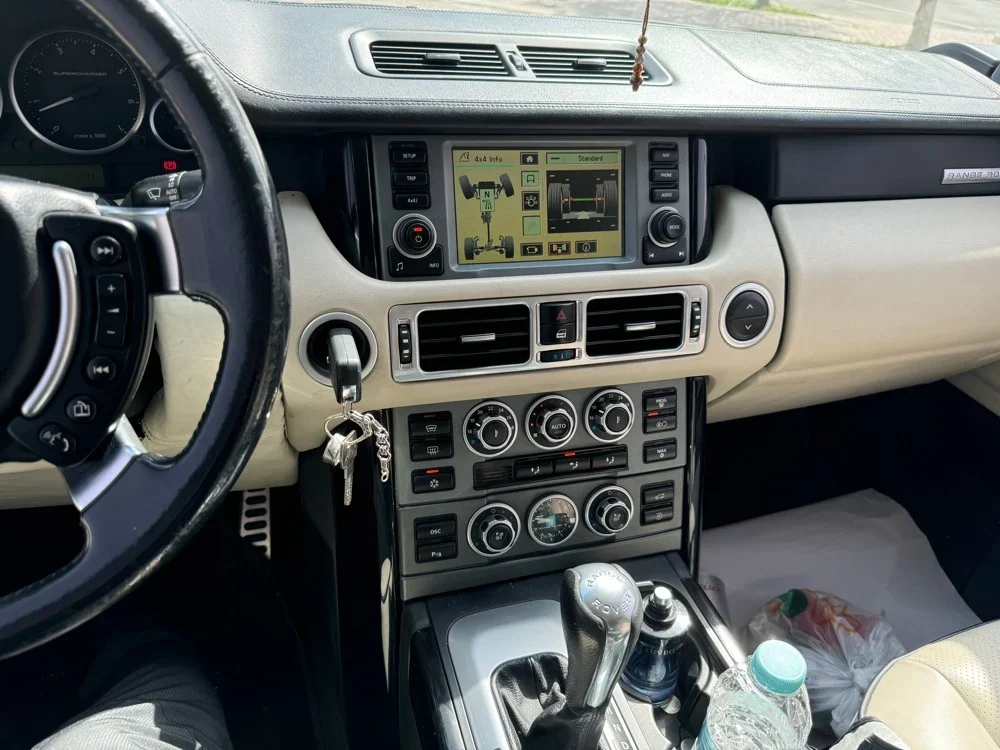 2009 Range Rover Vogue – For Sale