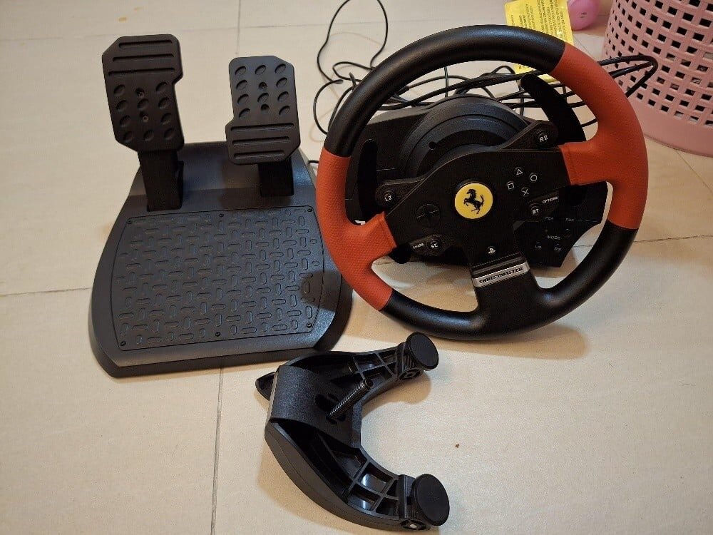 Thrustmaster T150 Racing Wheel – PS4, PS5, PC