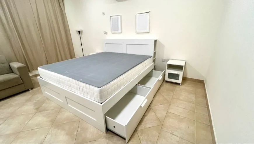 King Size Bed – Brand NEW