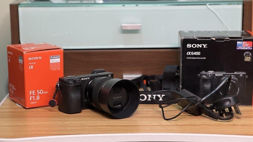 Sony A6400 with Sony 50mm F1.8