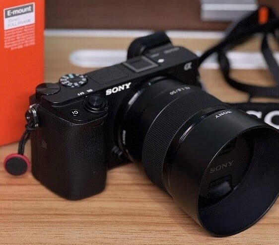 Sony A6400 with Sony 50mm F1.8