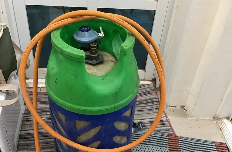 Gas Cylinder with Regulator – SALE!!