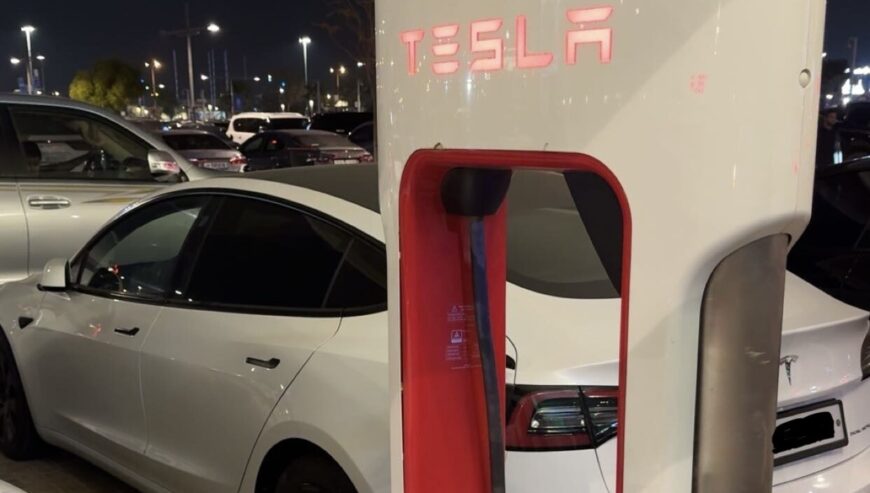 Tesla model 3