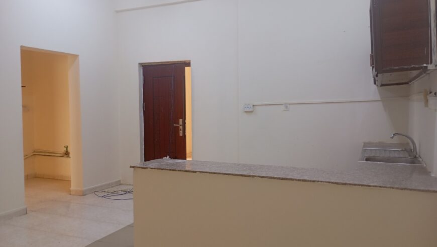 2 BHK Flat  Al Markhyah  near abedalwahab Mosque