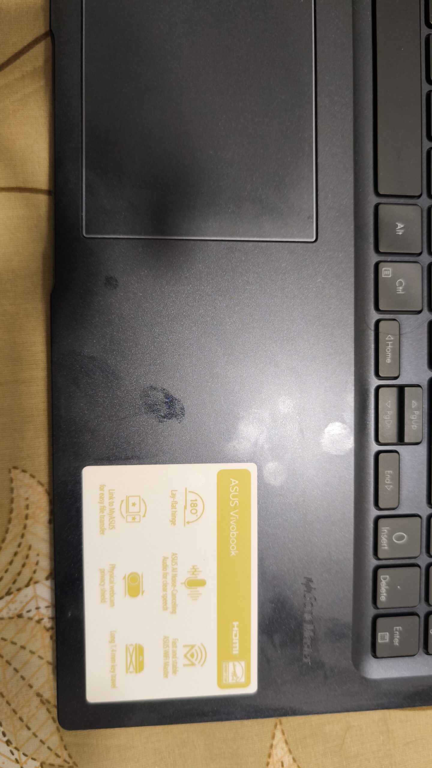 ASUS VIVOBOOK 15 (new 1 month used)