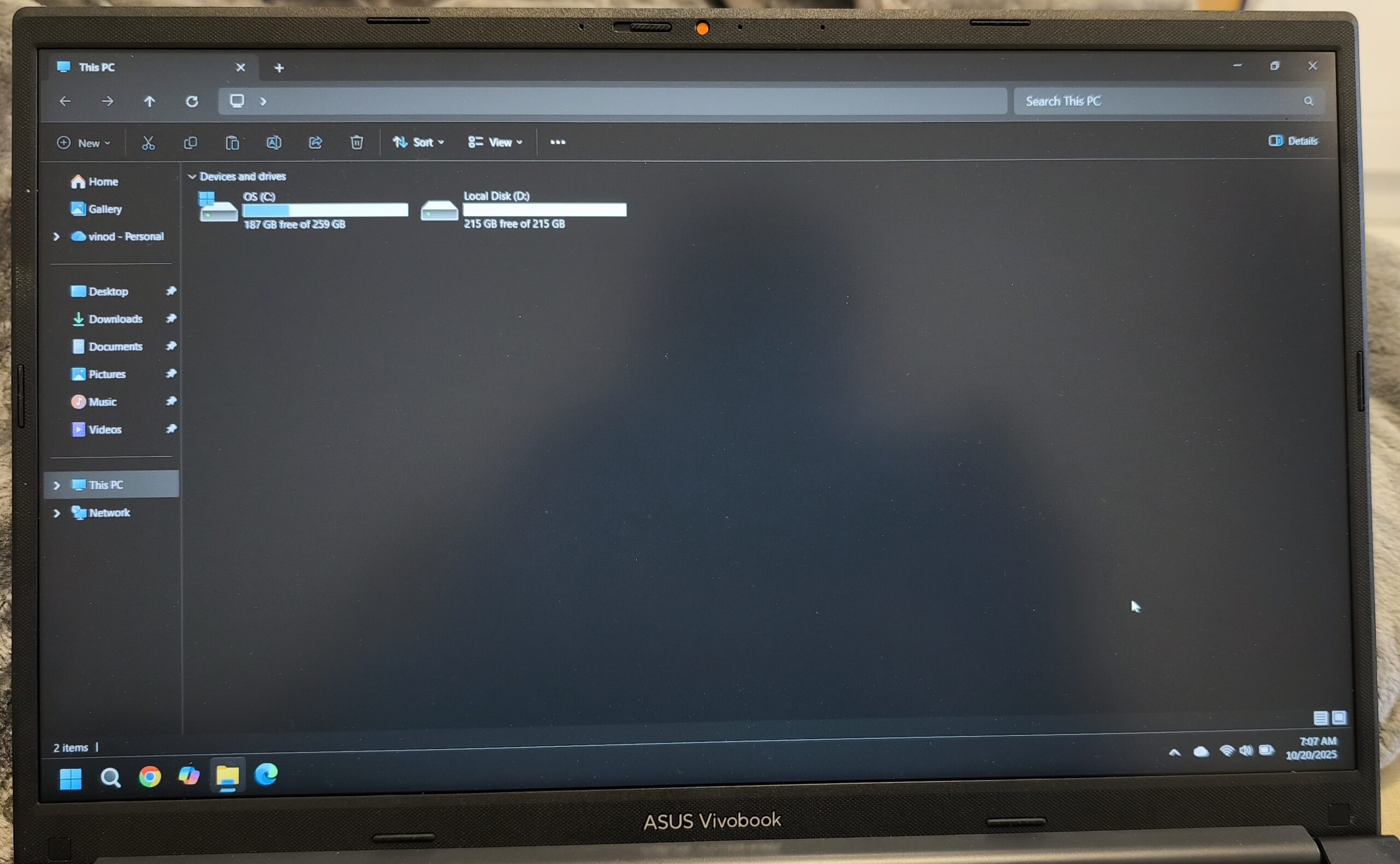 ASUS VIVOBOOK 15 (new 1 month used)